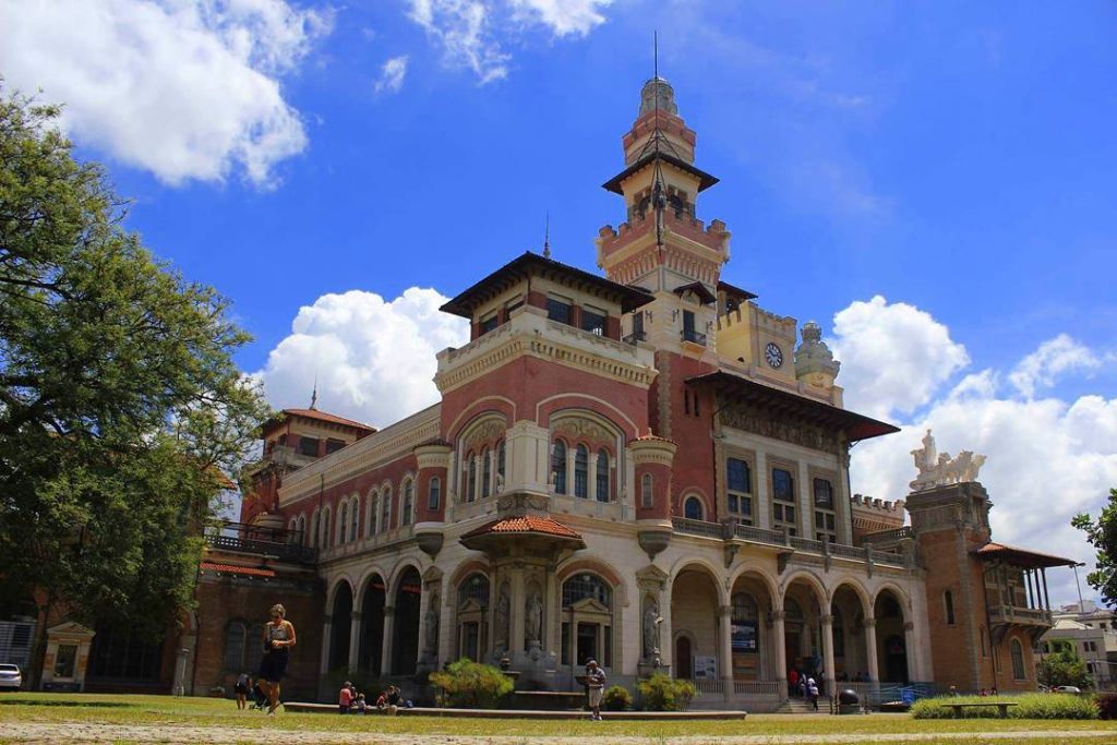 Catavento Cultural une aprendizado e diversão em São Paulo