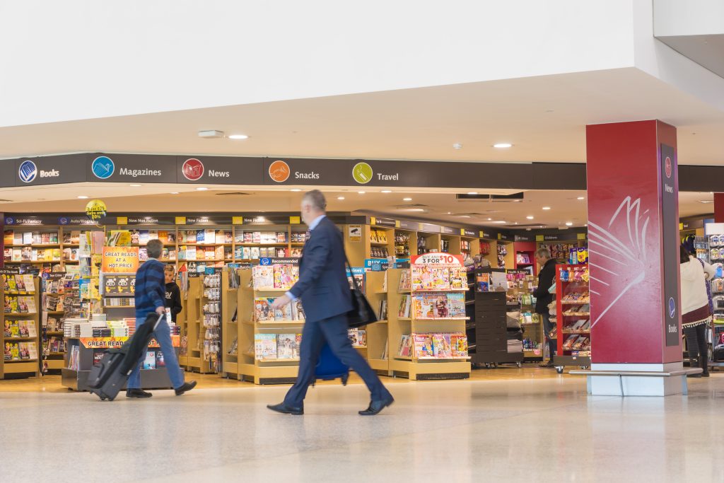 Por que as livrarias de aeroportos são sempre iguais?